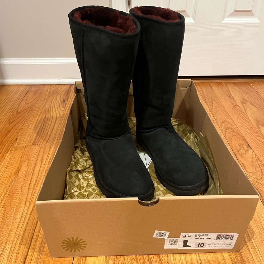 Ugh tall boots women’s size 10